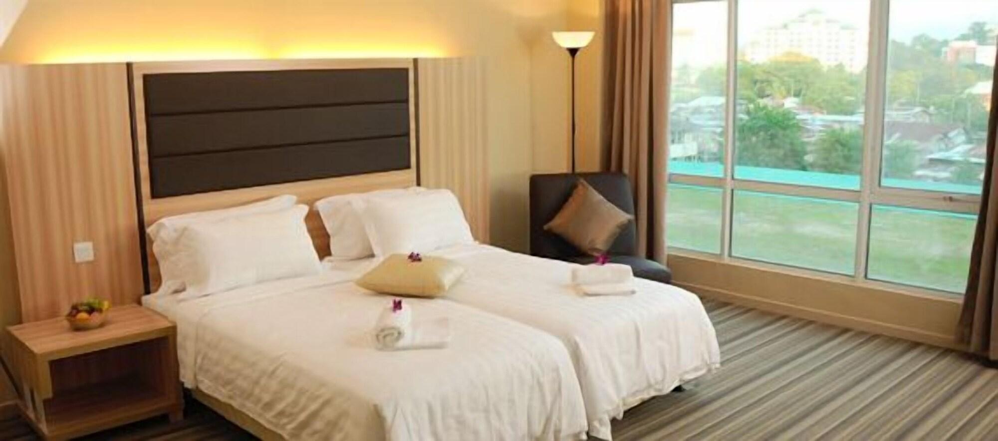 Zara's Boutique @ Harbour Hotel 3*